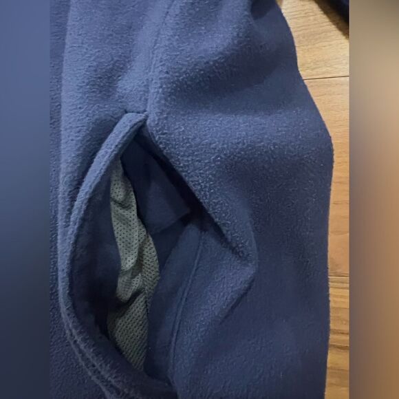 Peter Millar mens Navy Thermal Flow Quarter-Zip Pullover size M - Picture 4 of 7